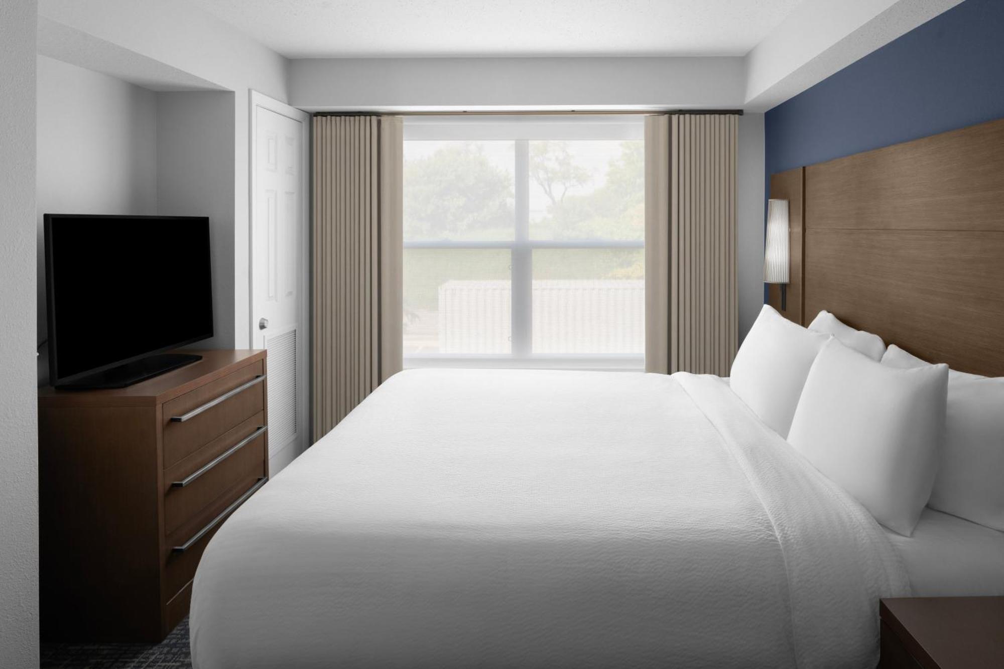 Residence Inn By Marriott Holland Exterior photo