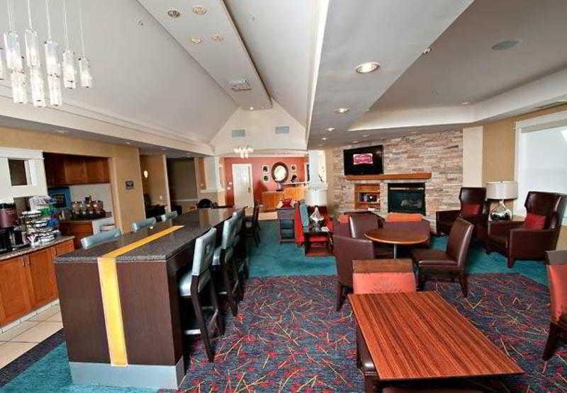 Residence Inn By Marriott Holland Restaurant photo