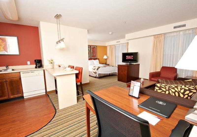 Residence Inn By Marriott Holland Room photo