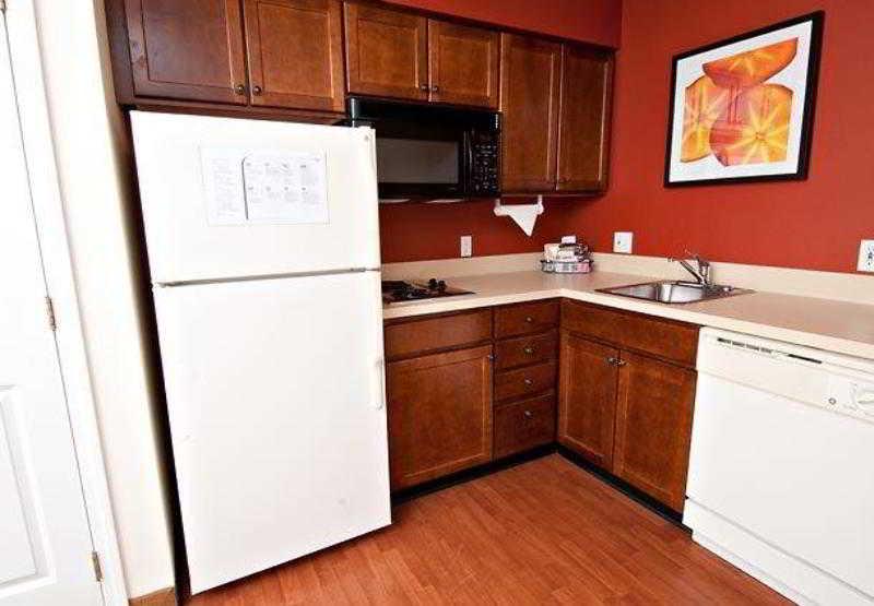 Residence Inn By Marriott Holland Room photo